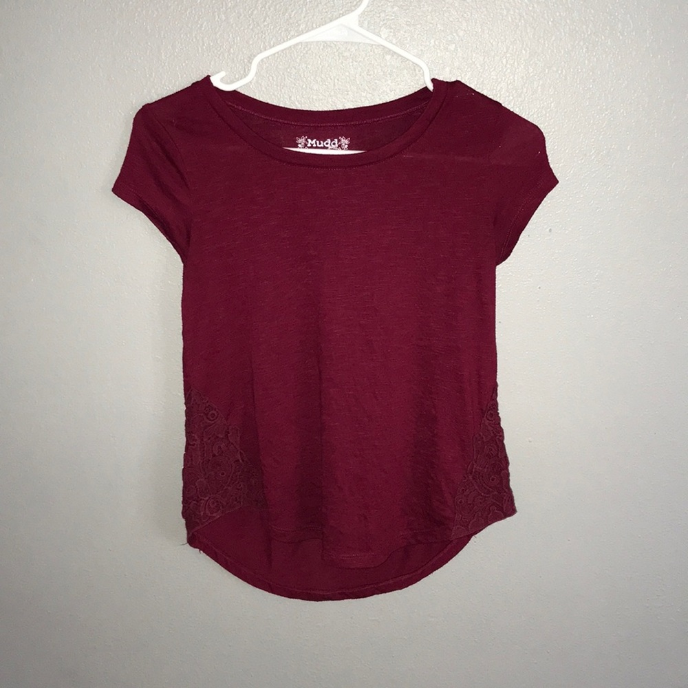 girls maroon t shirt